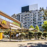 Dristor langa Mc Donald’s, 3 camere, 2 bai cu geam, decomandat, 0% comision
